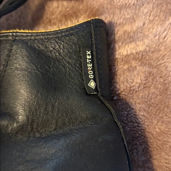 Converse All Star Women’s Size 9 Lugged Heel Leather Rare Shoes Good Condition! - Picture 4 of 11